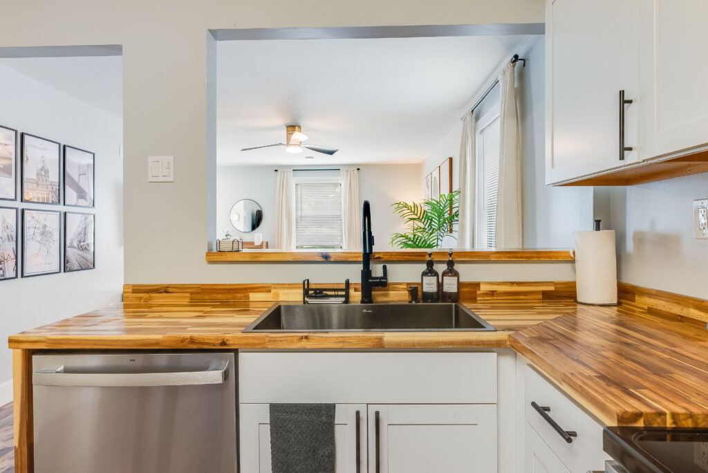 2145 Mississippi 2-18